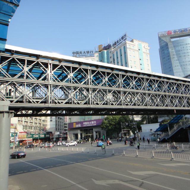 Puente peatonal Bailey en la ciudad de Nanchang, provincia de Jiangxi