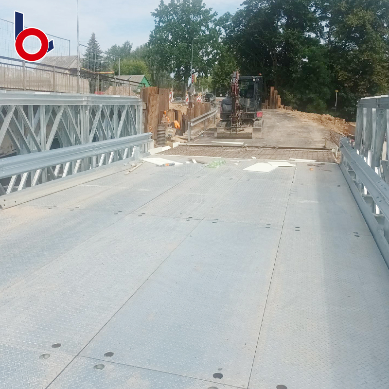Puente de armadura que abarca una gran distancia